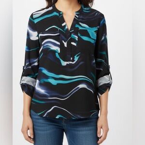 Long sleeve light blouse
